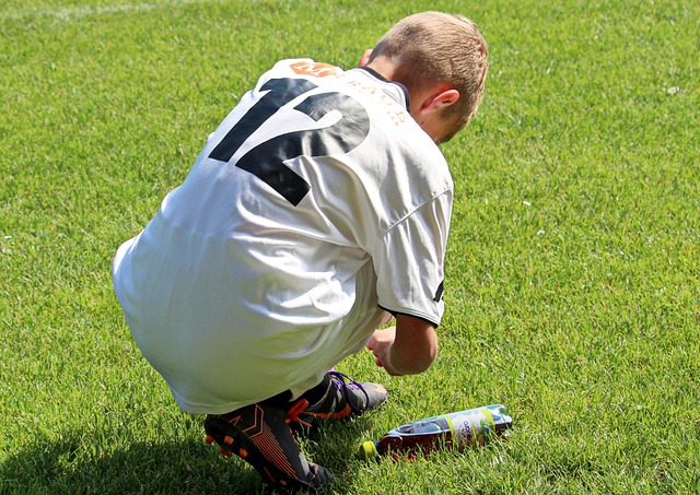 他表現出一 他表現出一